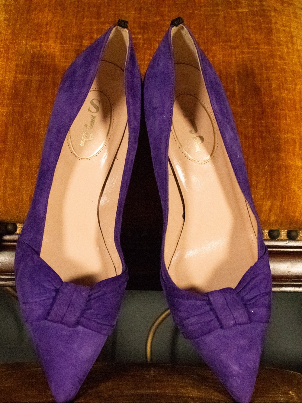 SIZE 6.5 (36.5) SJP by Sarah Jessica Parker Violet “Luciell”Suede pump